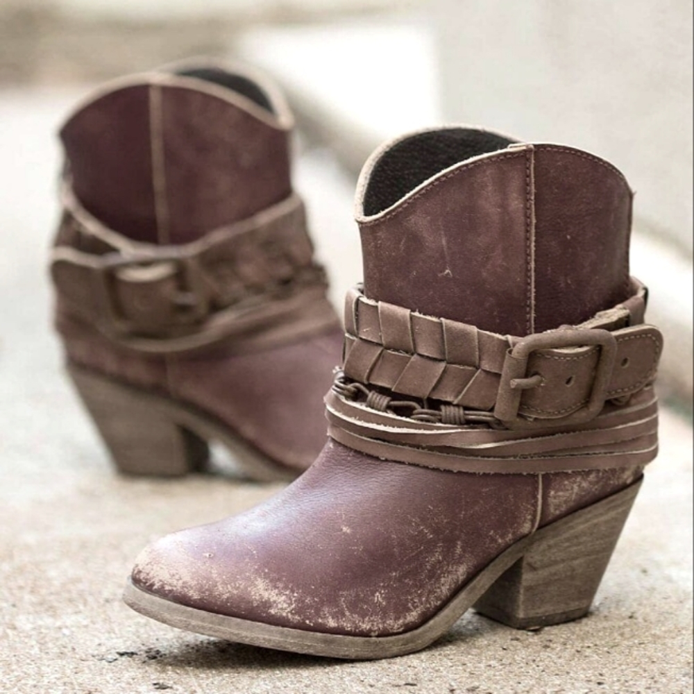 Indie Spirit by Corral Rosebud Western Ankle Boot Women's 9 1/2